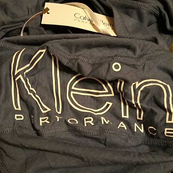 Calvin Klein longsleeve tees - Picture 7 of 7